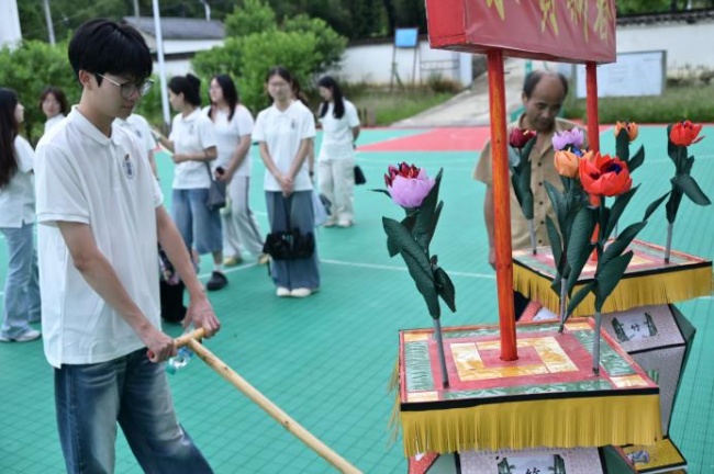 景德镇陶瓷大学“法治灯火，照亮许村”青马班暑期实践队  赴婺源县开展社会实践